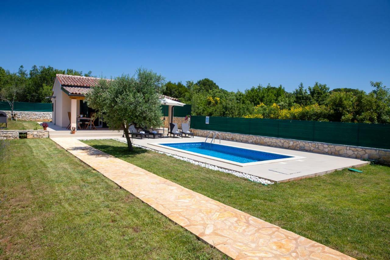 Ferienwohnung House Jozefina With Pool Rovinj Exterior foto