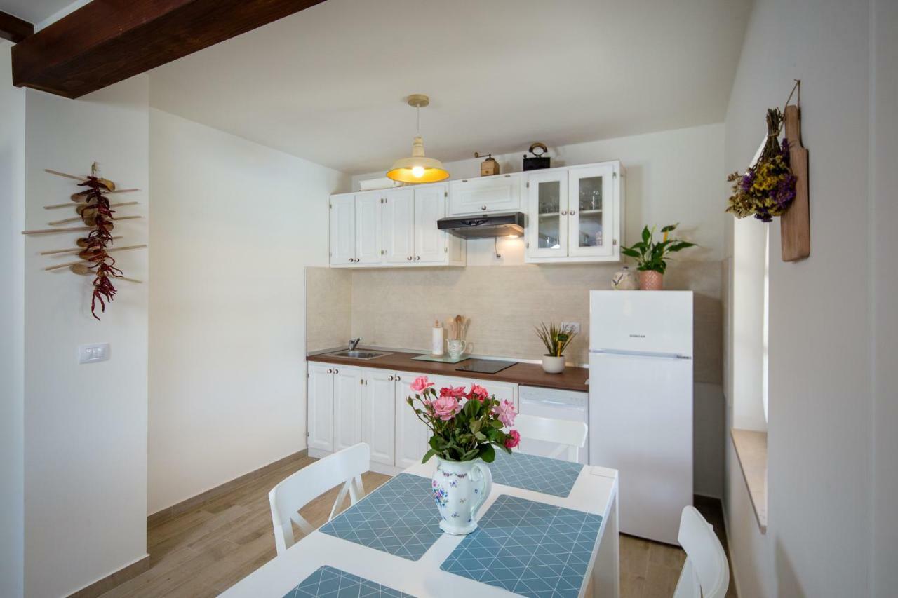 Ferienwohnung House Jozefina With Pool Rovinj Exterior foto