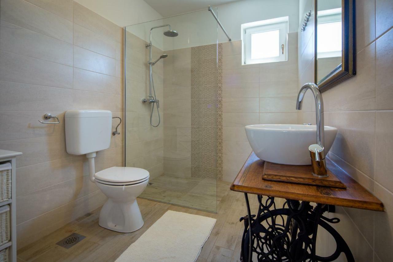 Ferienwohnung House Jozefina With Pool Rovinj Exterior foto