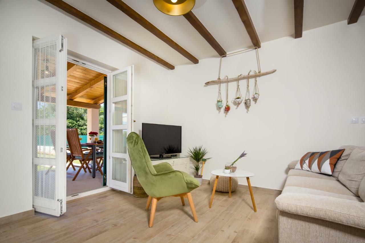 Ferienwohnung House Jozefina With Pool Rovinj Exterior foto